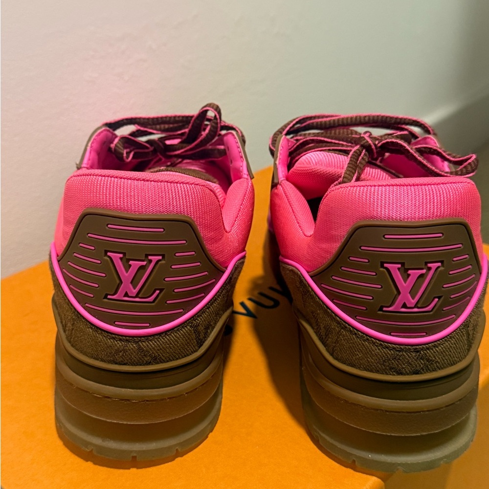 Louis Vuitton Women's Sneakers in Pink and Brown - Picture 3 of 7